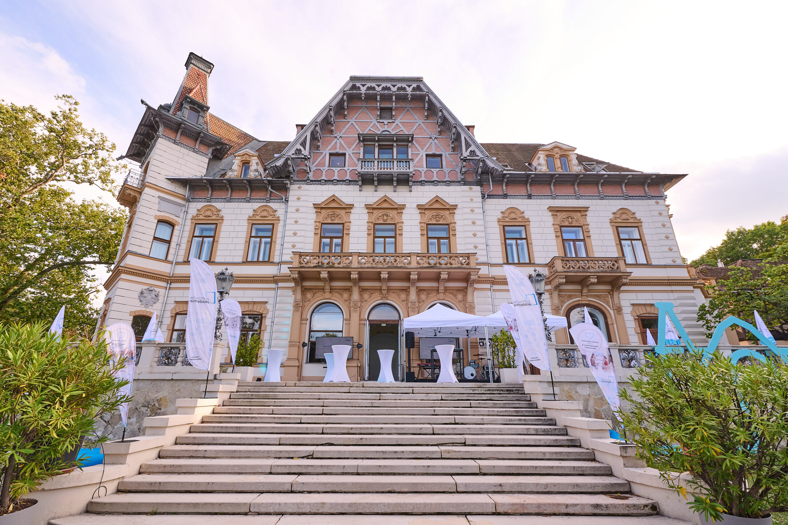 Schlössl, Schloss