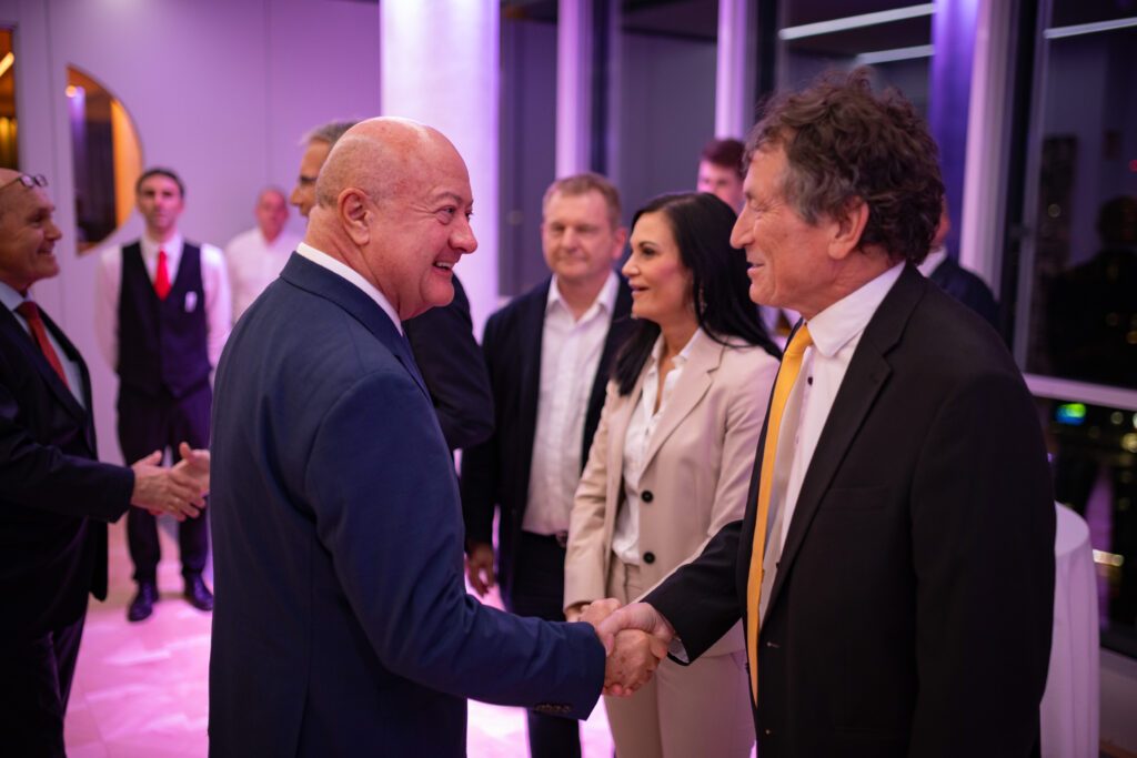 Livepodcast mit Bundeskanzler Stocker