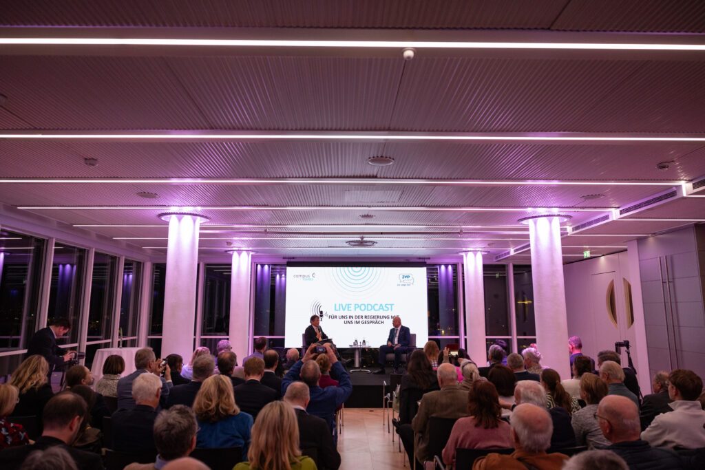 Livepodcast mit Bundeskanzler Stocker