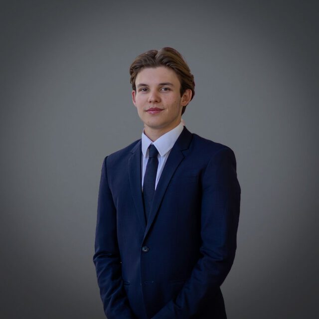 maximilian-sandtner-teambild